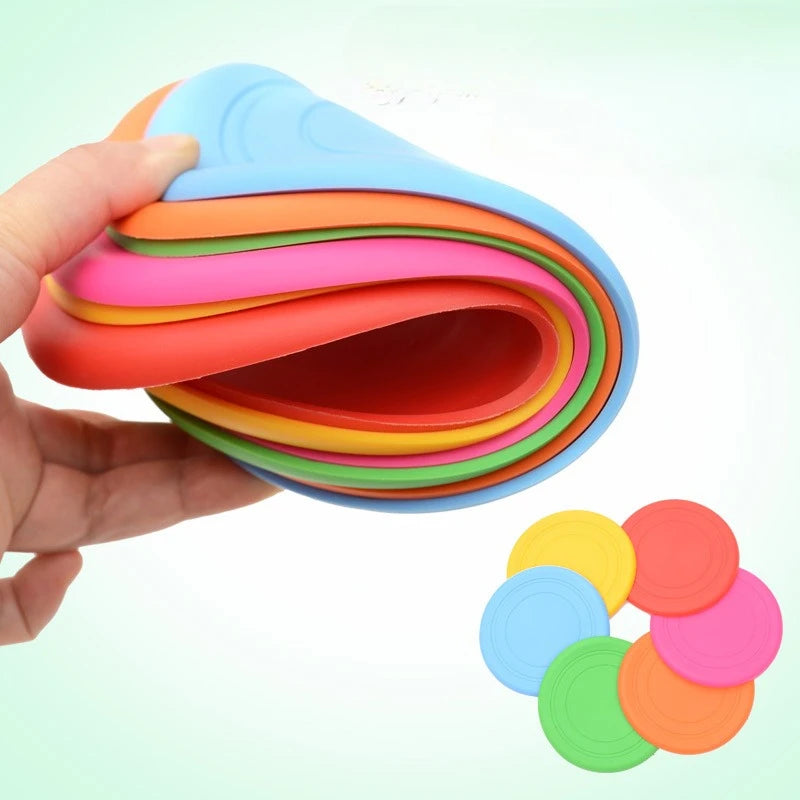 Soft Silicone Flying Saucer, Dog Chew Toy Training Frisbee, Bite-Resistant for Golden Retriever & Teddy Pet
