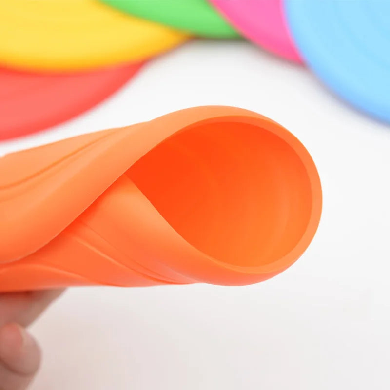 Soft Silicone Flying Saucer, Dog Chew Toy Training Frisbee, Bite-Resistant for Golden Retriever & Teddy Pet